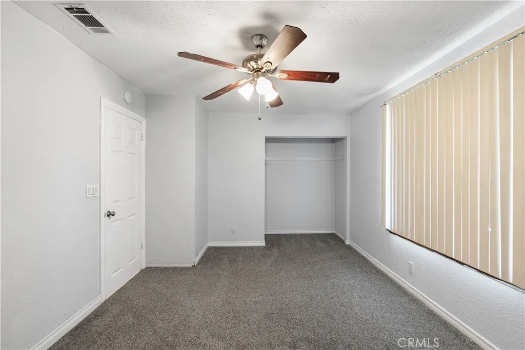 18891 Shoshonee Road, Apple Valley, California 92307 home-pic-11
