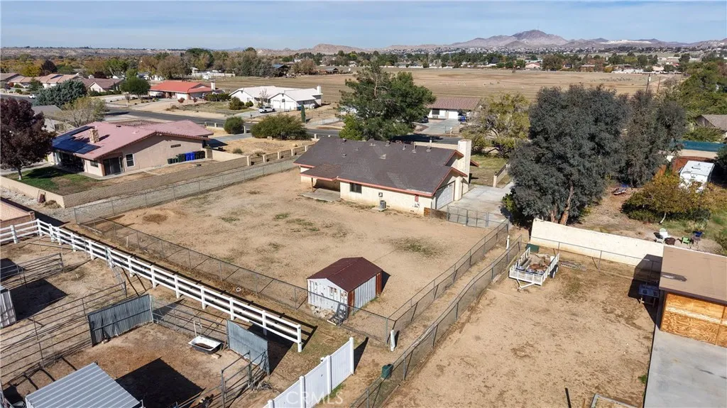 18891 Shoshonee Road, Apple Valley, California 92307 home-pic-29