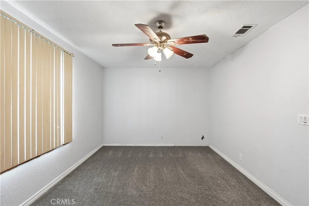 18891 Shoshonee Road, Apple Valley, California 92307 home-pic-10