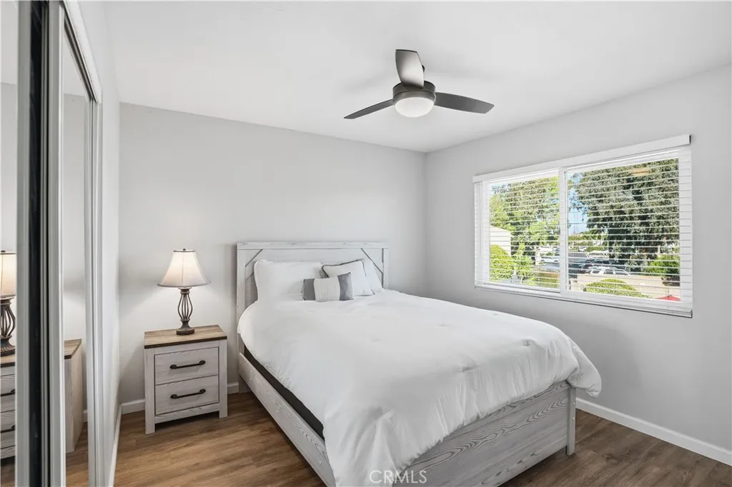 24319 N Canyon Lake Drive N 6, Canyon Lake, California 92587 home-pic-22