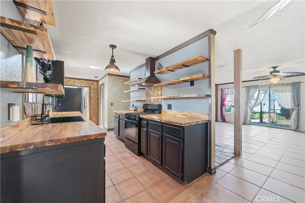27720 Goetz, Menifee, California 92587 home-pic-20
