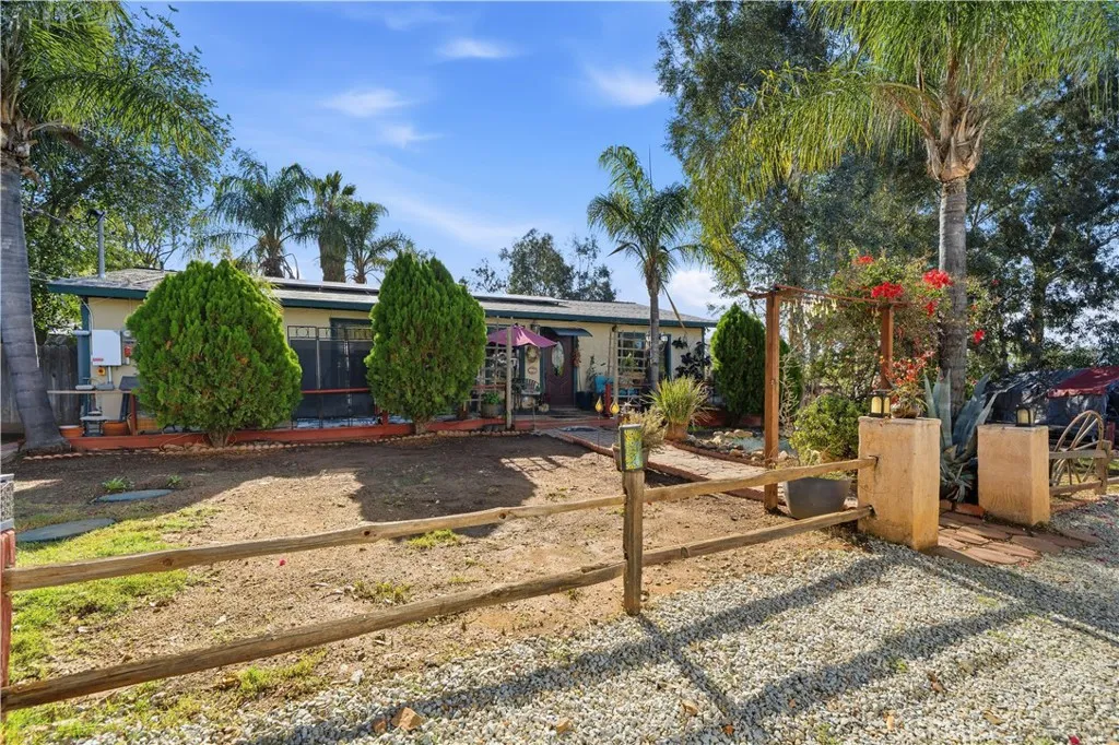 27720 Goetz, Menifee, California 92587 home-pic-5