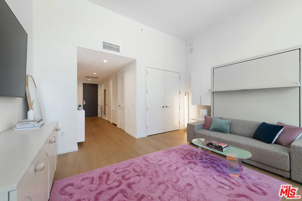 877 Francisco Street 919, Los Angeles, California 90017 home-pic-13