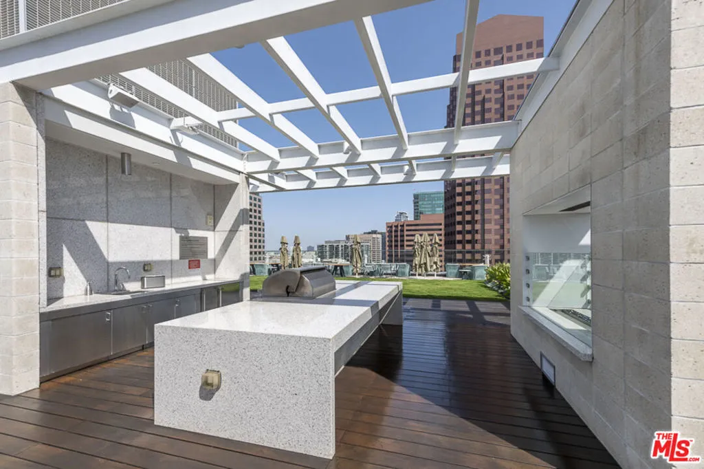 877 Francisco Street 919, Los Angeles, California 90017 home-pic-43