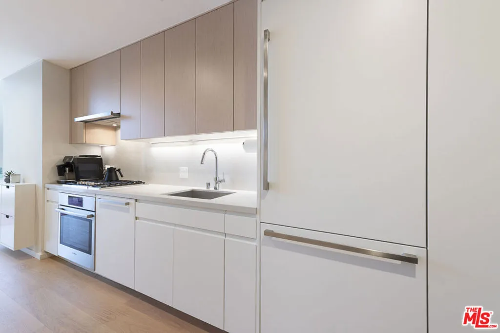 877 Francisco Street 919, Los Angeles, California 90017 home-pic-6