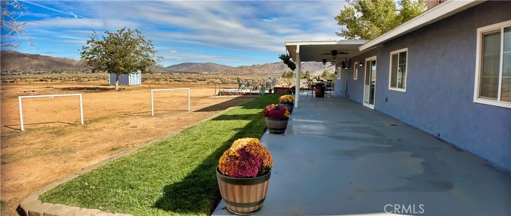 22974 Standing Rock, Apple Valley, California 92307 home-pic-11