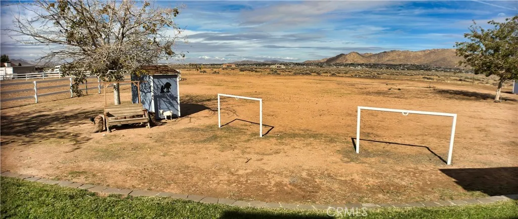 22974 Standing Rock, Apple Valley, California 92307 home-pic-46