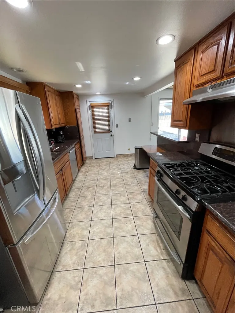 19426 Belshaw, Carson, California 90746 home-pic-5