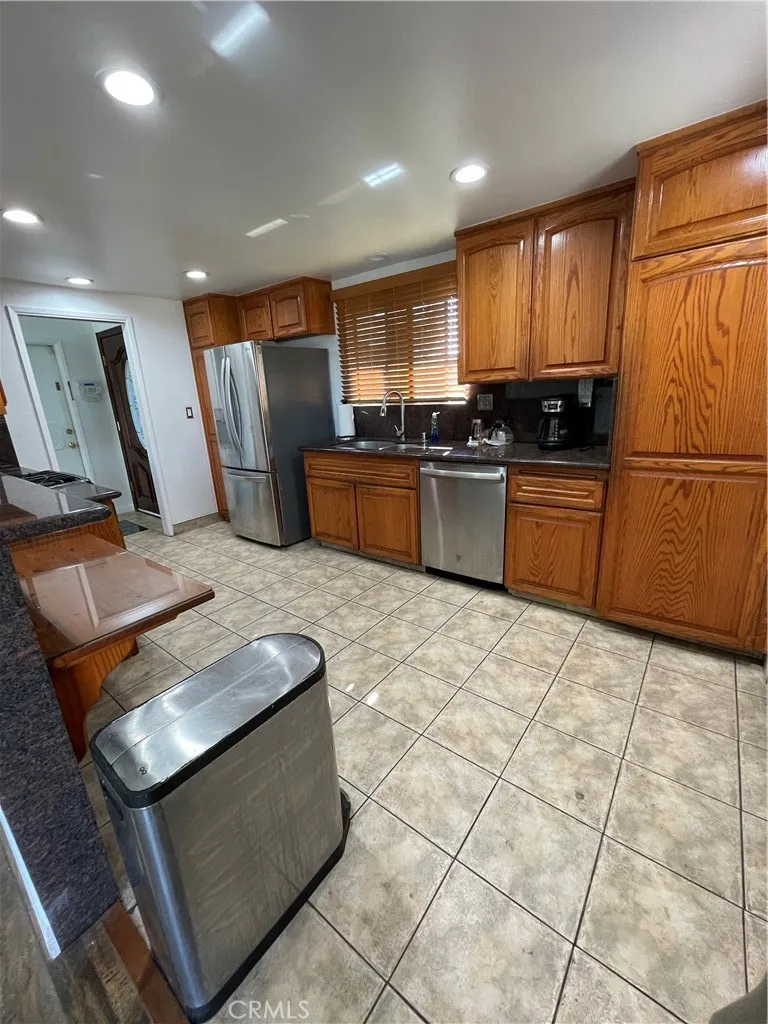 19426 Belshaw, Carson, California 90746 home-pic-4
