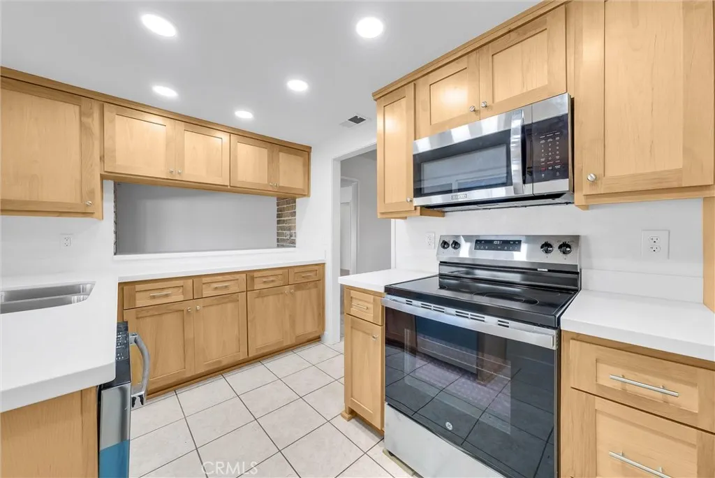 5404 Quince, Riverside, California 92506 home-pic-7