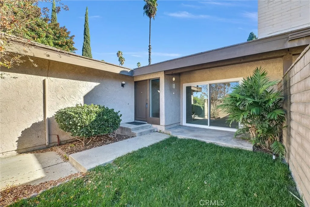 5404 Quince, Riverside, California 92506 home-pic-1