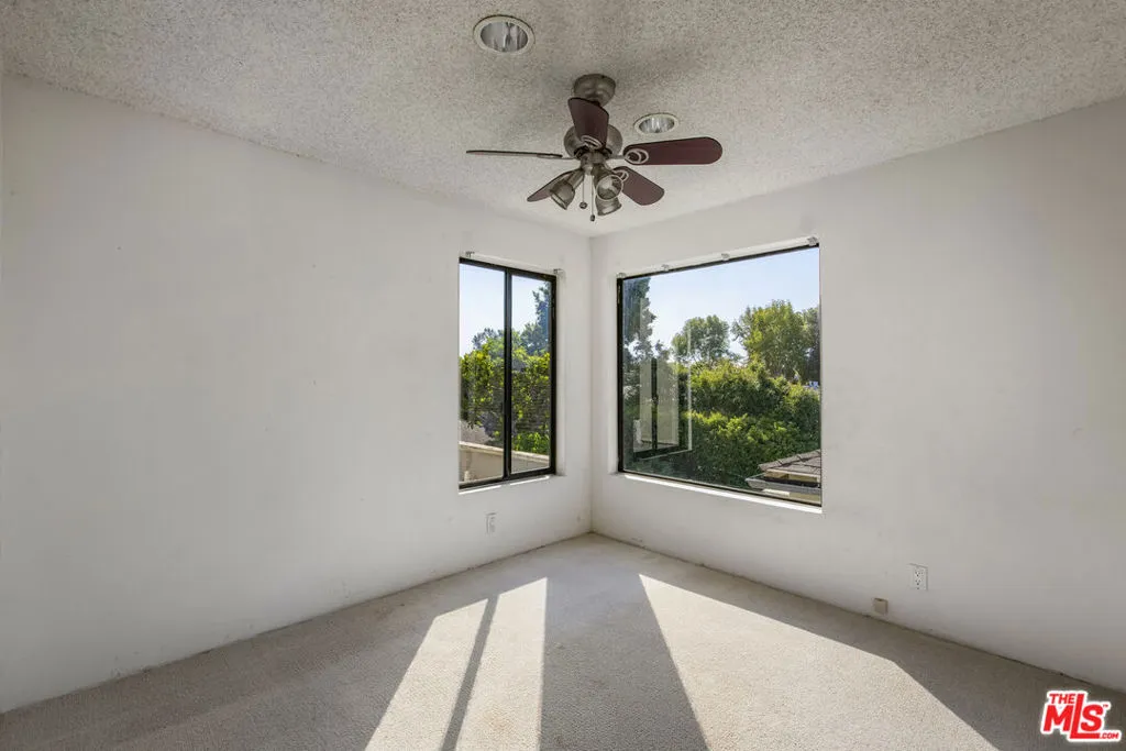 1017 Pearl Street E, Santa Monica, California 90405 home-pic-34