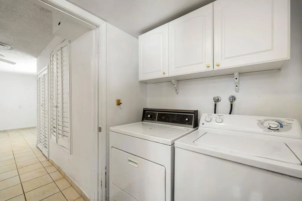 1310 E Del Mar Way, Palm Springs, California 92262 home-pic-11