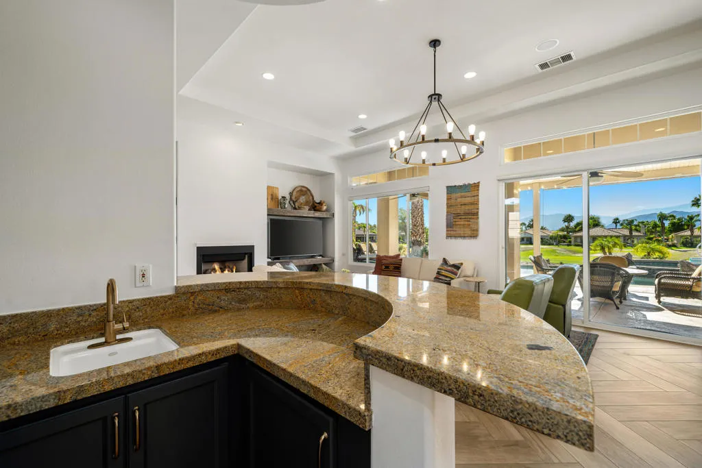 96 Via Bella, Rancho Mirage, California 92270 home-pic-16