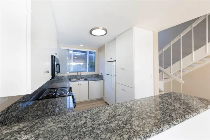 757 Domingo D, Newport Beach, California 92660