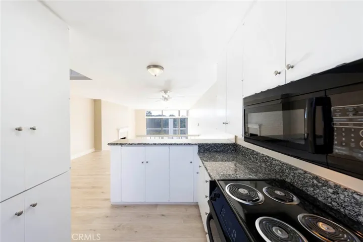 757 Domingo D, Newport Beach, California 92660