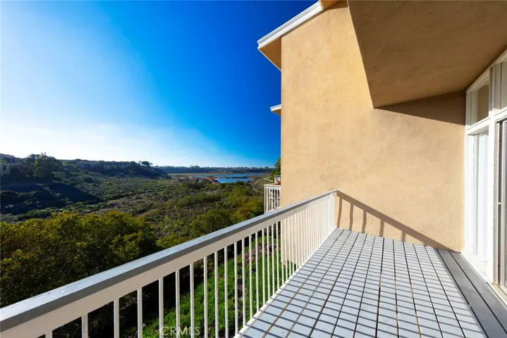 757 Domingo D, Newport Beach, California 92660