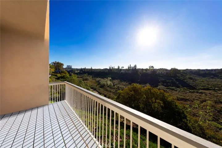 757 Domingo D, Newport Beach, California 92660
