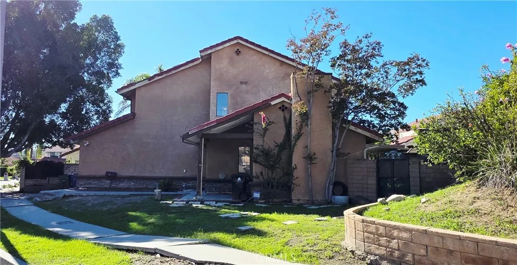 14837 Mission Glen, Sylmar, California 91342 home-pic-1