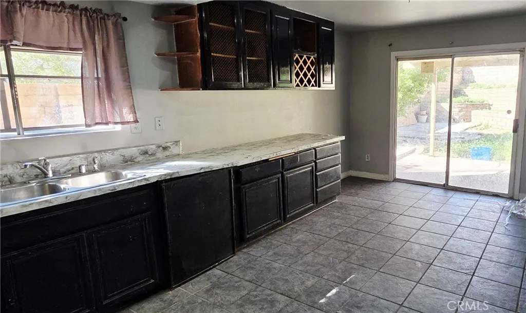 14837 Mission Glen, Sylmar, California 91342 home-pic-3