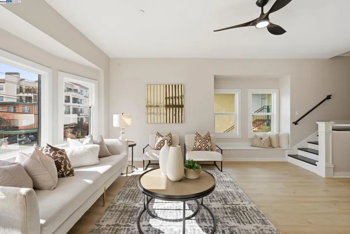 335 #1 - Living Room