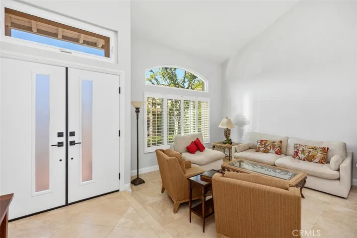 Tall Ceilings, Numerous Windows