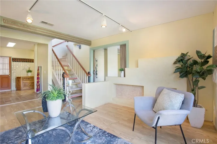 1096 Madison Place, Laguna Beach, California 92651
