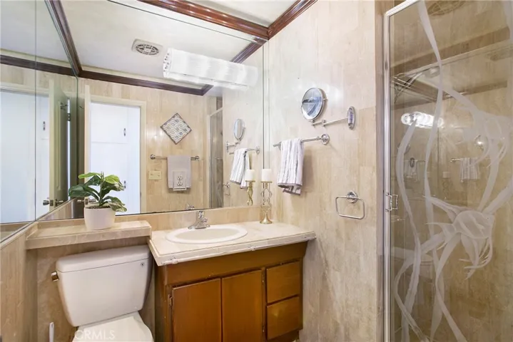 1096 Madison Place, Laguna Beach, California 92651