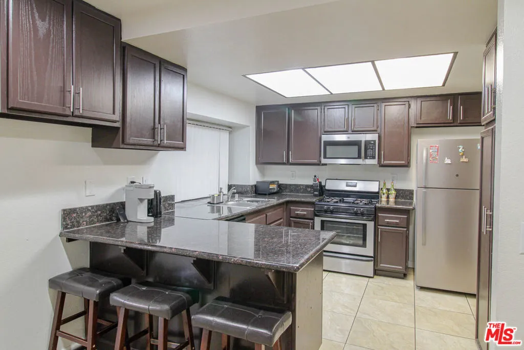 5039 Carlo Court, Palmdale, California 93552 home-pic-12