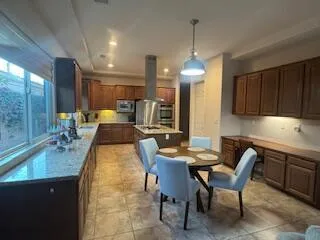 KITCHEN EATING ARESA 2