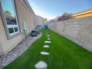 NORTH SIDE YARD