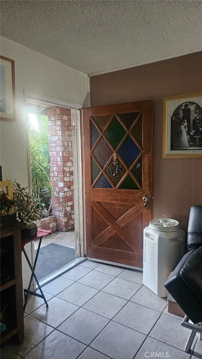 2313 Downie Place, Santa Ana, California 92706 home-pic-2