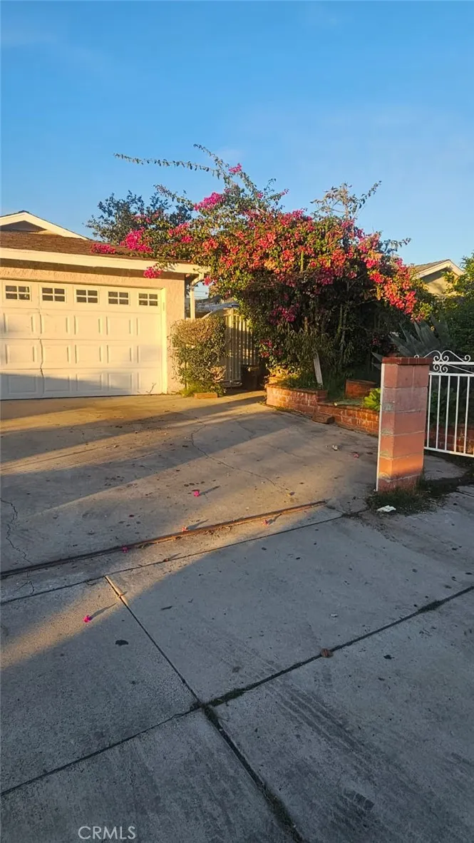 2313 Downie Place, Santa Ana, California 92706 home-pic-28