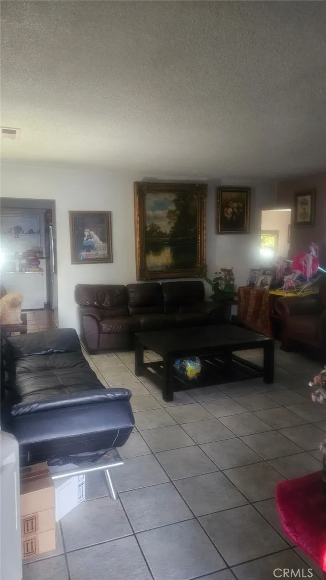 2313 Downie Place, Santa Ana, California 92706 home-pic-5