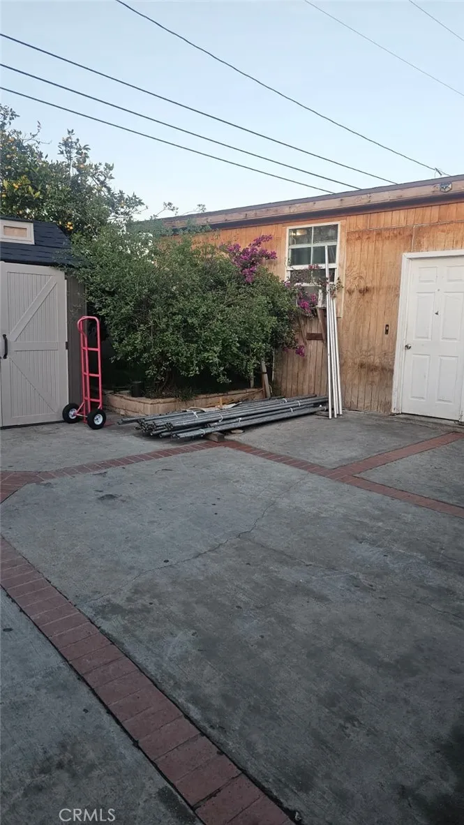 2313 Downie Place, Santa Ana, California 92706 home-pic-24