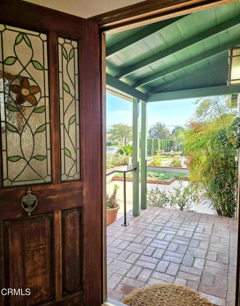 6611 Denny Avenue, North Hollywood, California 91606 home-pic-5