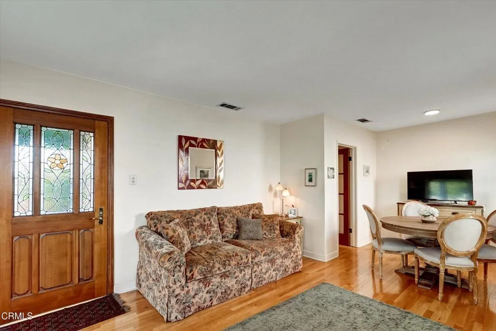 6611 Denny Avenue, North Hollywood, California 91606 home-pic-8