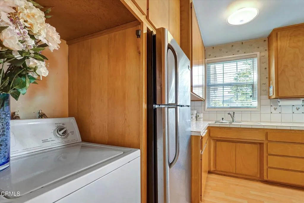 6611 Denny Avenue, North Hollywood, California 91606 home-pic-13