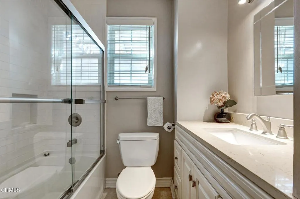 6611 Denny Avenue, North Hollywood, California 91606 home-pic-15
