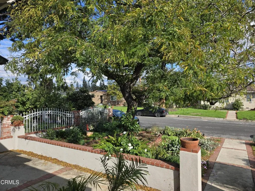 6611 Denny Avenue, North Hollywood, California 91606 home-pic-4