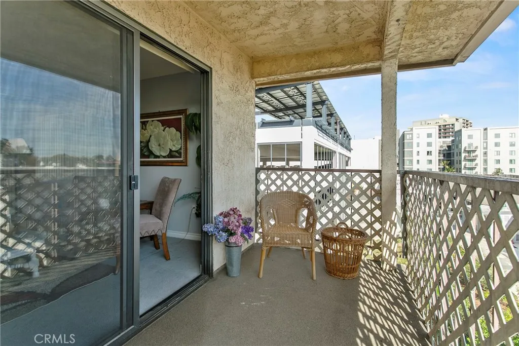 18900 Delaware 43, Huntington Beach, California 92648 home-pic-13
