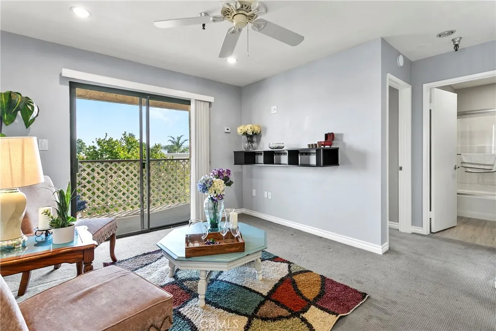 18900 Delaware 43, Huntington Beach, California 92648 home-pic-4