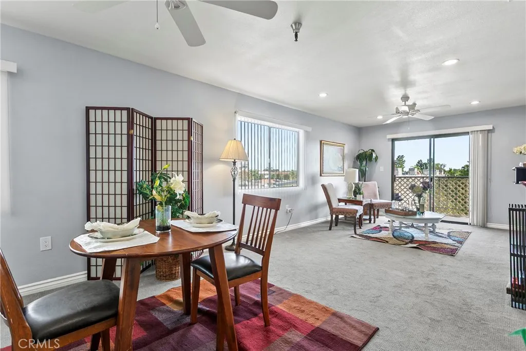 18900 Delaware 43, Huntington Beach, California 92648 home-pic-2