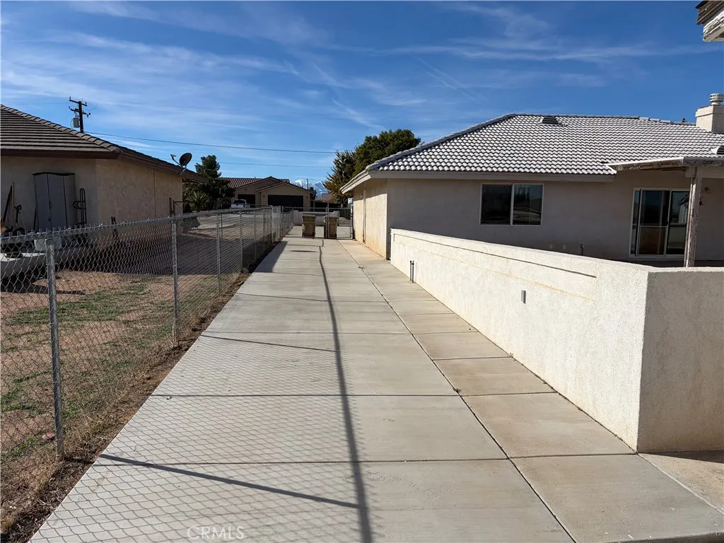 7413 Montrose, Hesperia, California 92345 home-pic-16