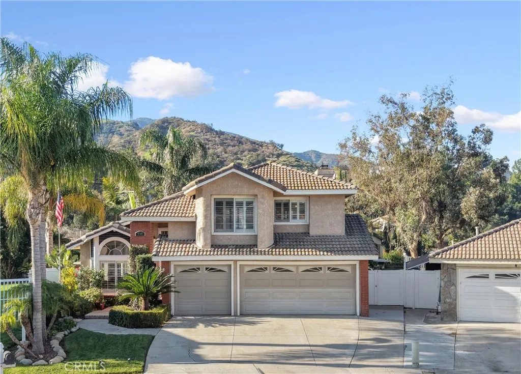 3480 Mountainside Circle, Corona, California 92882 home-pic-0