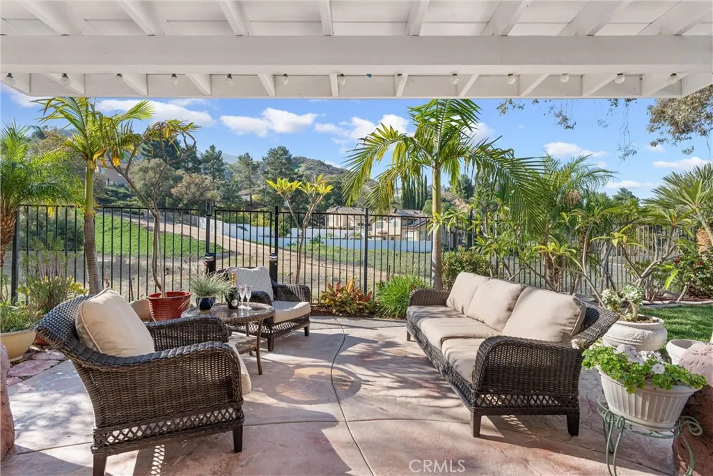 3480 Mountainside Circle, Corona, California 92882 home-pic-38