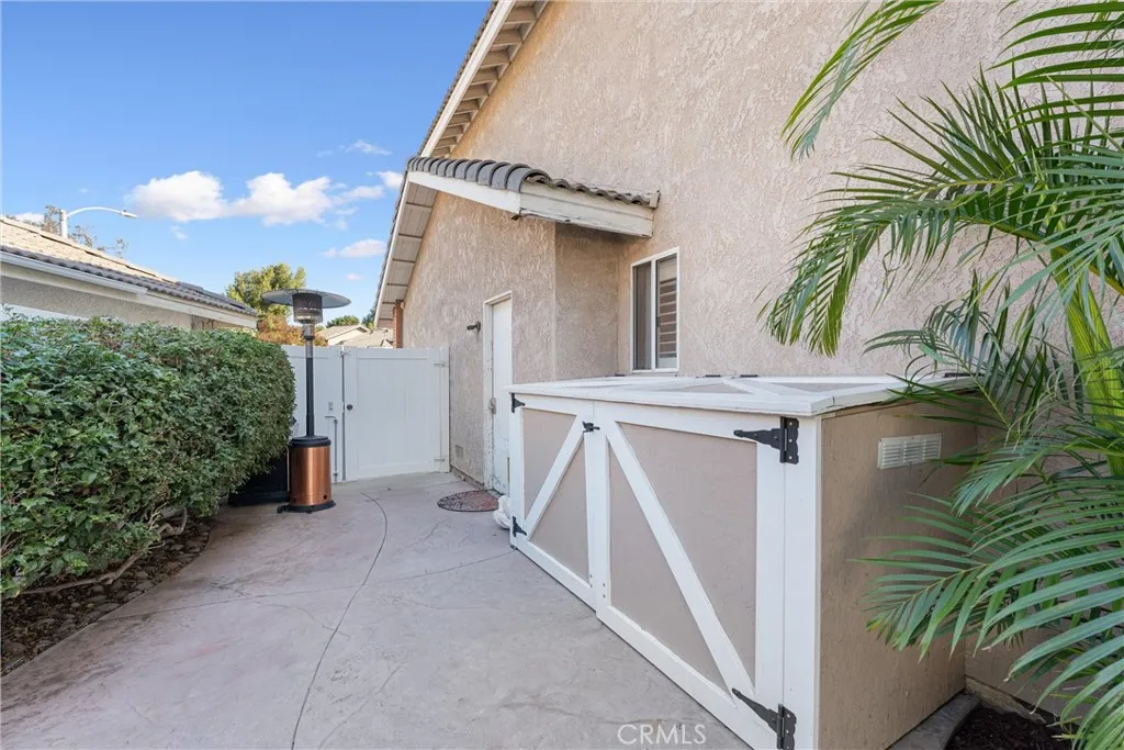 3480 Mountainside Circle, Corona, California 92882 home-pic-49