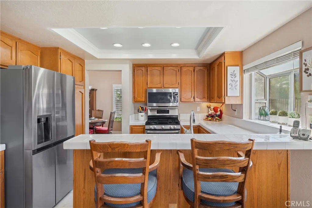 3480 Mountainside Circle, Corona, California 92882 home-pic-16