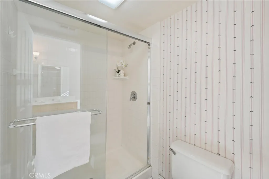 3480 Mountainside Circle, Corona, California 92882 home-pic-28