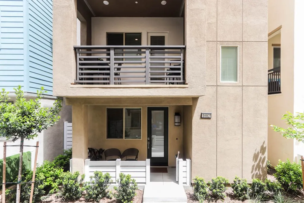 1682 Lexington Lane, San Pedro, California 90732 home-pic-2